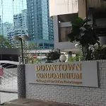Cosy, Spacious Master Bedroom, City Center Downtown Condominium