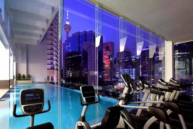 Cosy, Spacious Master Bedroom, City Center Downtown Condominium Pangsapuri